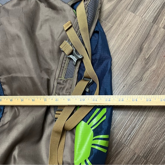 Cotopaxi Lime Green and Navy Backpack - Picture 9 of 12